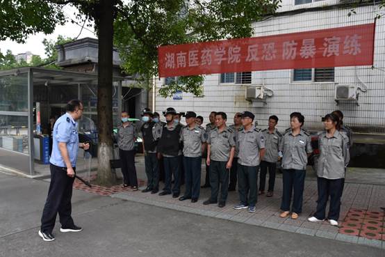 说明: C:\Users\Administrator\Desktop\桌面\禁毒、反恐、反间谍、邪教\2022上反恐演练(图片)\DSC_8343.JPG