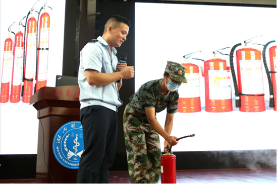 说明: http://www.hnmu.com.cn/__local/6/A7/D9/55863BA5A9BB4BF30B1AB3C731C_E12A07CF_133E65.png
